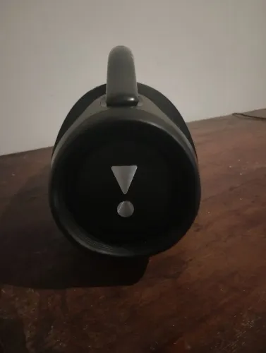 Vendo JBL bombox 
