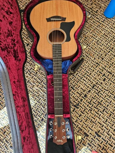 Violão Taylor GS mini com case original 