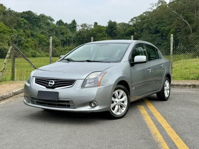 Nissan Sentra S 2.0/ 2.0 Flex Fuel 16V Aut. 2013