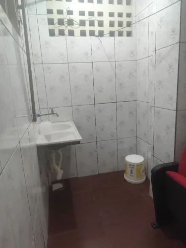 Kitnet frente de rua, venda em uma ótima localização perto de vários comercios e escolas