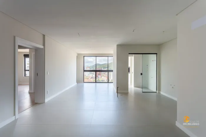 Saia do Aluguel | Apartamento no Centro com 3 Quartos e Parcelamento em 180x