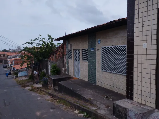 CASA GRANDE A VENDA