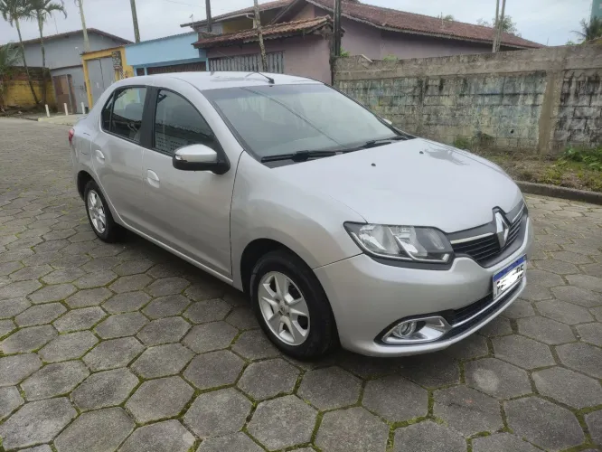 Renault Logan Dynamique Hi-flex 1.6 8V 4P 2016