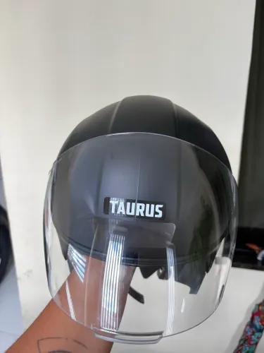 Capacete