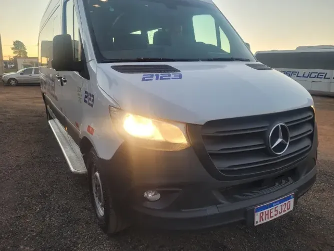Mercedes-Benz Sprinter 416 Furgão Longo T.a. 2.2 Dies 2022