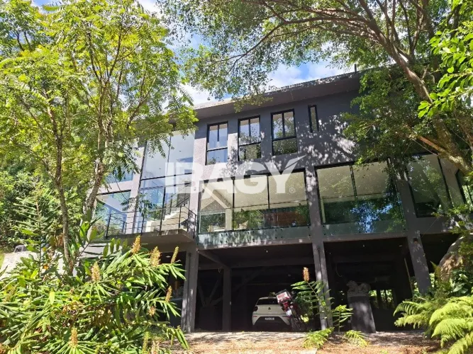 Excelente Casa em Condominio 4 dormitório(s) em Campeche - Florianópolis