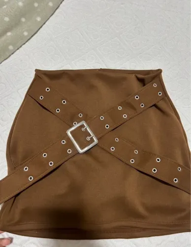 Short saia