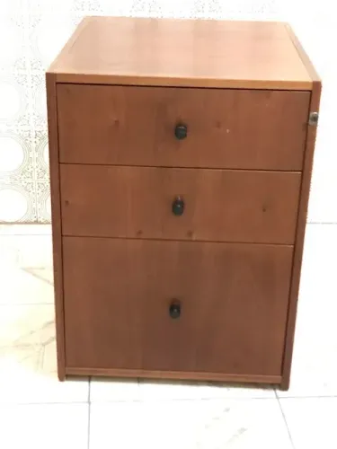 Vendo 2 gaveteiros Tok & Stock com 3 gavetas R$ 232,00 cada um - DESCONTO 27%