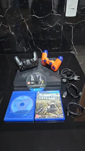 Ps4 com 25 jogos - 2 controles / 12x no cartão