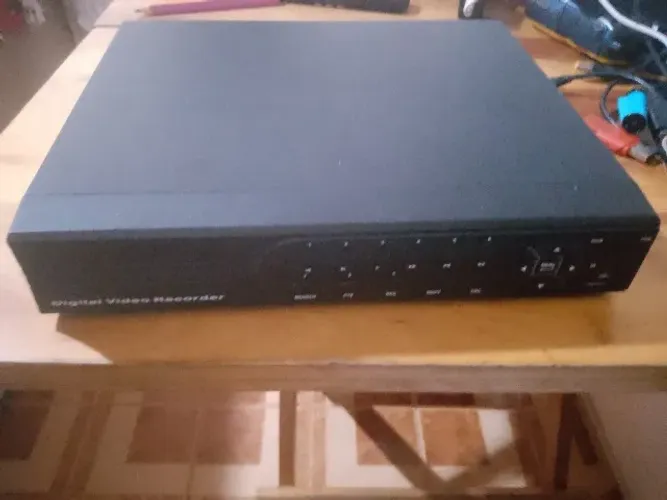 DVR/ CÂMERA DE SEGURANÇA/ HD 500GB