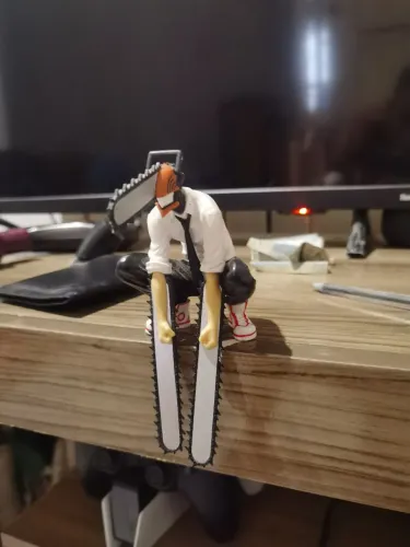 vende-se figure denji chainsaw man