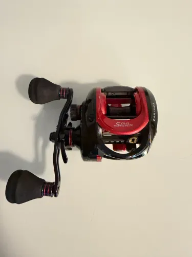 Vendo carretilha Star River BG, manivela direita 