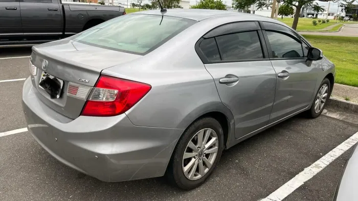 Honda Civic Sedan LXS 1.8/1.8 Flex 16V Aut. 4P 2013