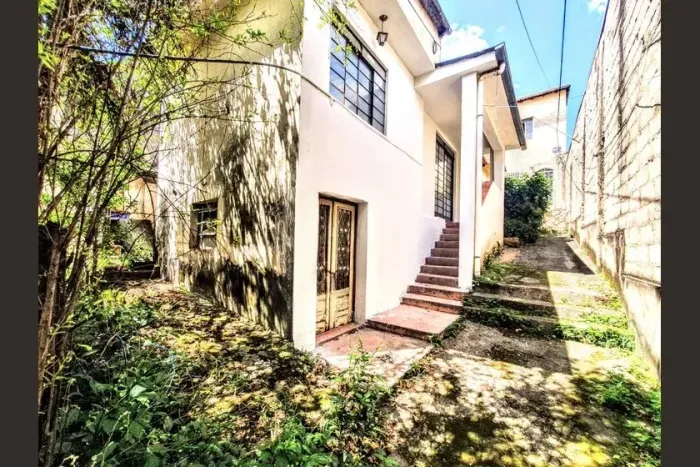 Casa à Venda - Lagoinha, 3 Quartos, 100 m2