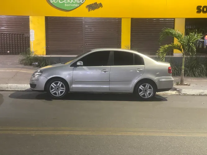 Volkswagen Polo Sedan 1.6 MI Total Flex 8V 4P 2008