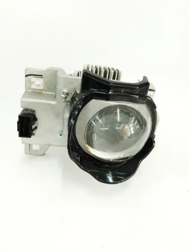 Projetor Farol Milha Esquerdo Gm Tracker Premier 1.2 2022