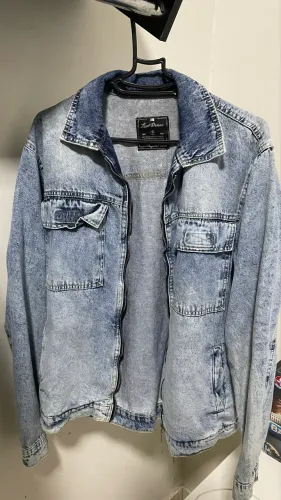 Jaqueta Jeans- ACEITO TROCA OU PROPOSTA!