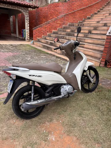 Honda Biz Branca 18/19 - Ótimo estado