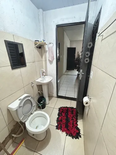 Vende-se Casa com imóvel na Vila Canaa 