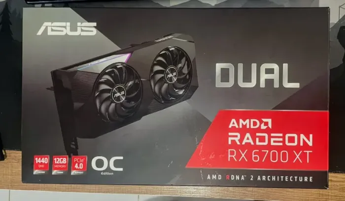 Placa De Vídeo AMD Asus Dual Radeon Rx 6700 Xt 12gb Oc