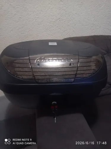 Baú moto 45 l novo na cx 