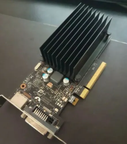 Placa de Vídeo EVGA GeForce GT 1030 2GB - Excelente Estado!