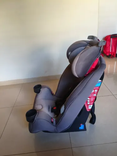 CADEIRINHA SAFETY 1ST IMPORTADA PARA VEÍCULO