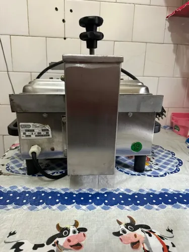 Sanduicheira elétrica simples industrial
