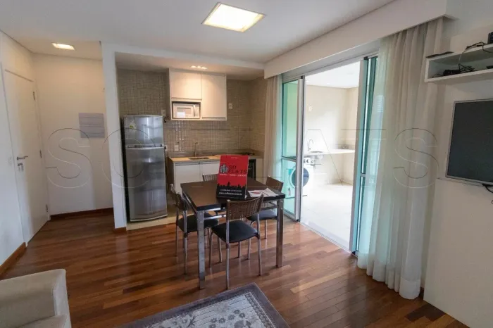 Flat maravilhoso com 2x dormitórios, requinte e conforto excelente instalação. Consulte-no