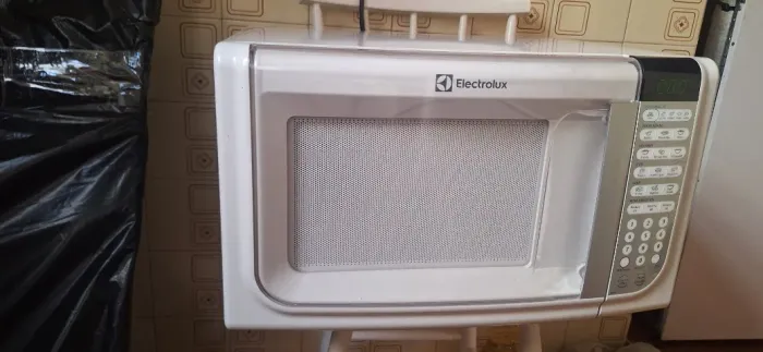 Microondas Eletrolux MEF41 - 31 litros