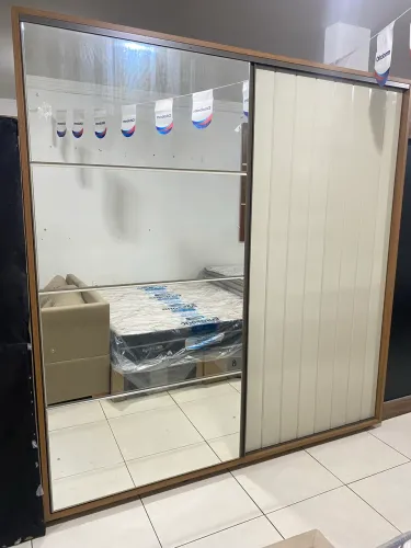 Guarda roupa casal grande 