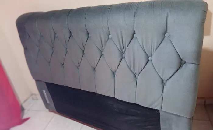 VENDO CABECEIRA QUEEN ESTOFADA CINZA