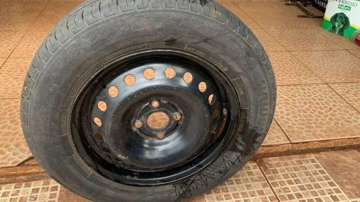 Pneu Aro 15 