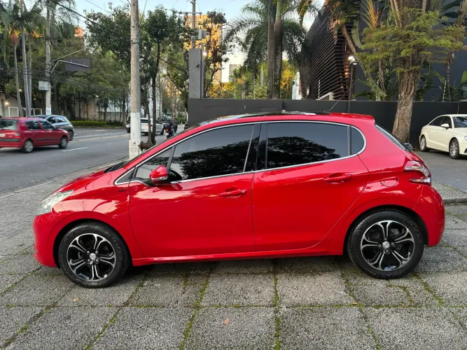 Peugeot 208 Griffe 1.6 Flex 16V 5P Aut. 2015