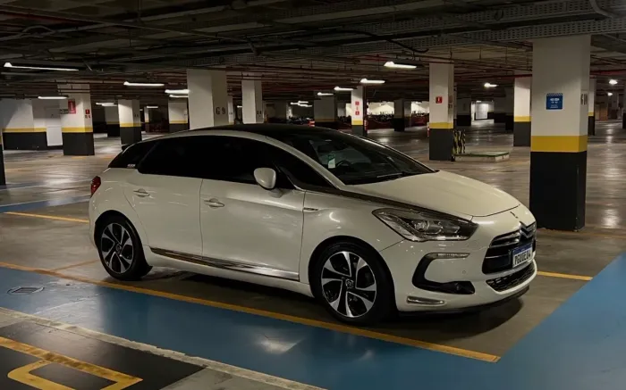 Citroen DS5 1.6 Turbo 16V 5P Aut. 2014