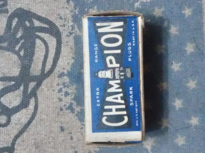Vela para aero e automodelos. Champion década de 40/50