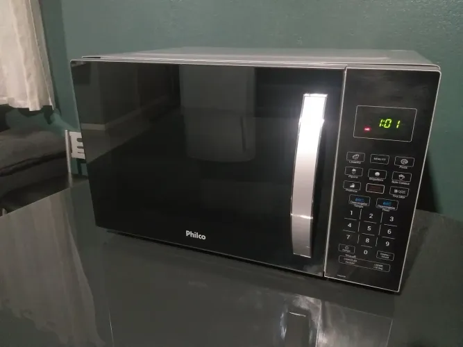 Microondas Philco 31 litros semi novo