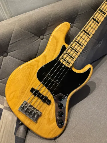 Baixo Fender American Deluxe 5c Ash
