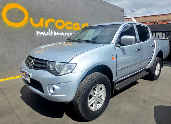 Mitsubishi L200 Triton GL 3.2 CD TB Int. Dies. Mec. 2016