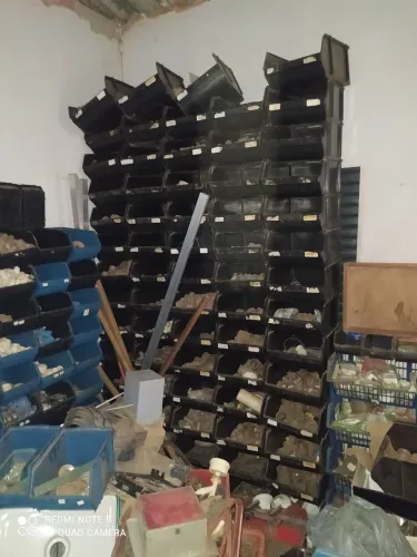 Vendo estoque e estalacao de loja de material de construção 