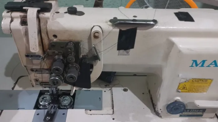 Venda máquina de costura industrial  pespontadeira duas agulhas alternadas