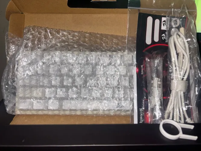 TECLADO MECÂNICO REDRAGON FIZZ K617 Switch Brown