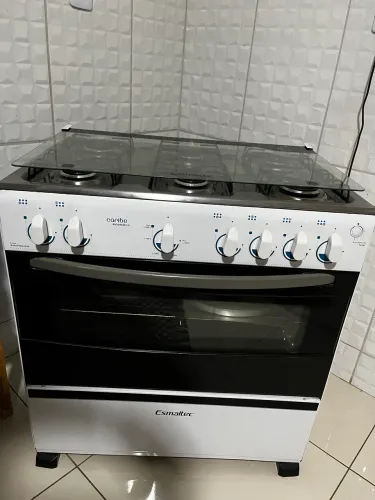 Fogão 6 bocas, super novo