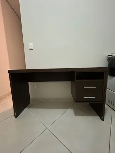 Escrivaninha 77x136cm 
