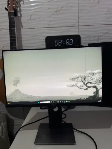 MONITOR DELL 22 POLEGADAS (Linha pixel lateral)