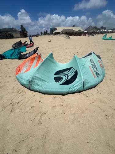 Kite Cabrinha Switchblade 9m² 2022 - Completo (barra e bolsa)