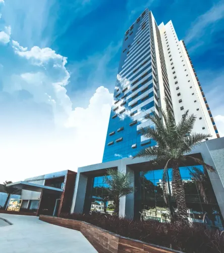 SALA COMERCIAL NO MANHATTAN BUSINESS no TIROL - 291,27 m²