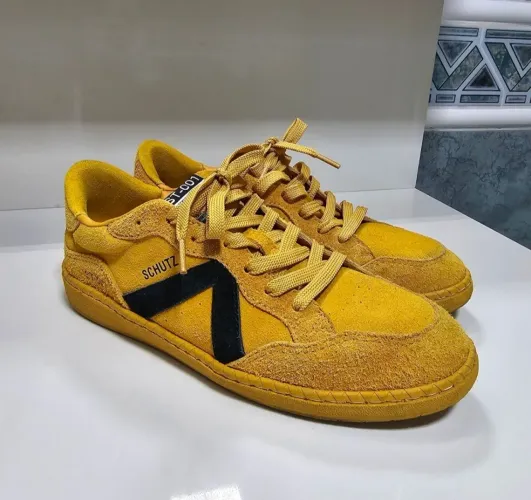 Tenis schutz amarelo