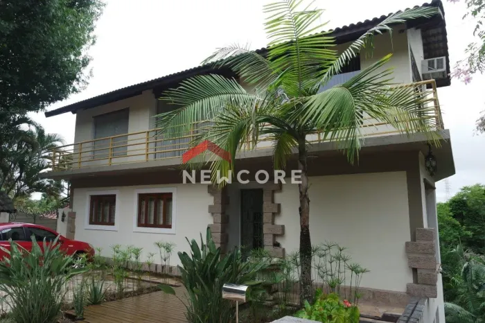Casa de condomínio em Alameda Volta ao Mundo - Granja Viana - Cotia/SP