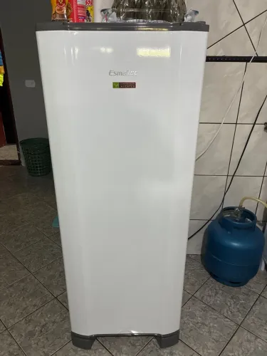 Venda de Geladeira Esmaltec